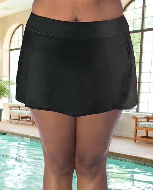 FRONT VIEW OF CHLORINE RESISTANT AQUAMORE SOLID PLUS SIZE SWIM SKORT | 801 AQM BLACK