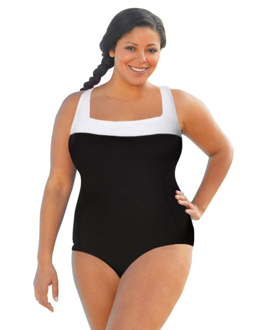 FRONT OF CHLORINE RESISTANT AQUAMORE BLACK AND WHITE SQUARE NECK COLOR BLOCK PLUS SIZE SWIMSUIT | 002 AQM WHITE