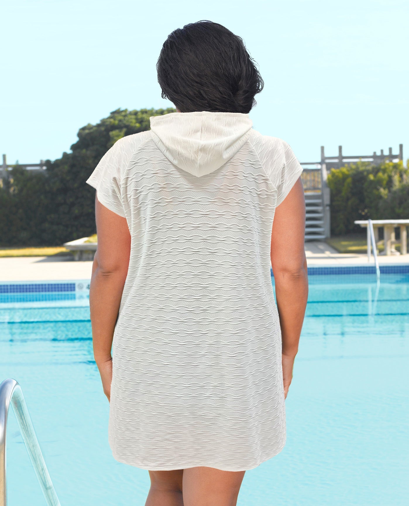 BACK VIEW OF AQUAMORE SOLID TEXTURED ZIPPER HOODIE PLUS SIZE COVER UP TUNIC | 016 AQM TEXTURED CREAM